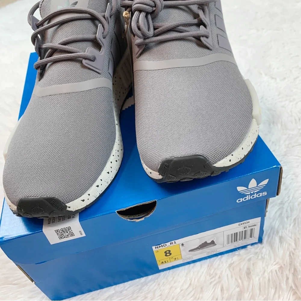 Adidas original NMD R1 Shoes athletic sneakersTrace Grey/Cloud White/Core‎ Black